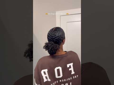 love a good sleek bun 🤭 #curlyhair #longhair #naturalhair #hairstyle #easyhairstyle #curls #coils