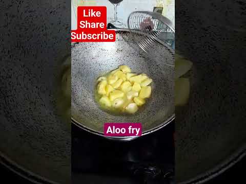 aloo fry..#viral #youtubeshorts #foodshorts #shortvideo #aloo #aloofries #foodies #yummyfood