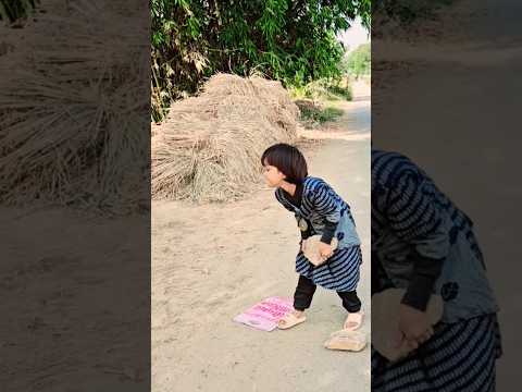 Chhoti bachhi ki Inshaniyat 👍 #shorts #shortvideo #status #viralshorts #viralvideo