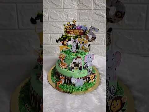 bahot hi pyara aur naya design..... #junglethemecake #animals #birtdaycake #pineapplecake #reels