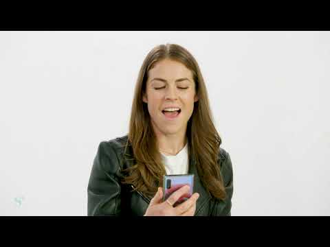 Texting with Kelley O'Hara