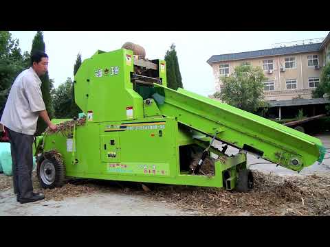 Demonstration of corn stalk silage baler integrated machine with alarm