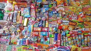 Lots of Japanese sweets! Mochi, ramune, soybean flour, gummies, fugashi, jelly, squid, cutlet, etc.