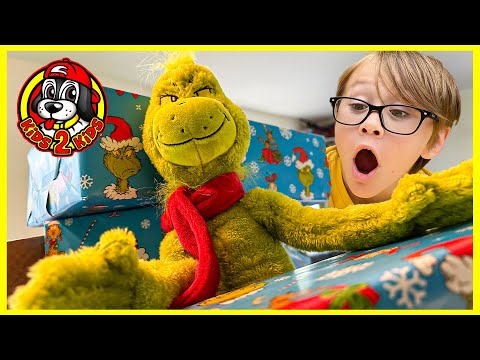 CHRISTMAS GIVEAWAY🎄 The Grinch Stole CALEB AND ISABEL'S Monster Trucks