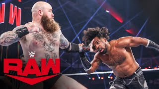 The War Raiders win big after critical New Day miscommunication: Raw highlights, Nov. 4, 2024