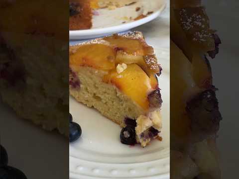 Upside Down Peach and Bluberry Vake #recipe #baking