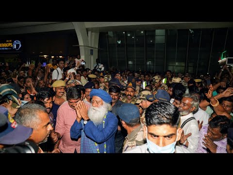 Full Video Of SADHGURU ARRIVAL | Airport To Ashram | 2025