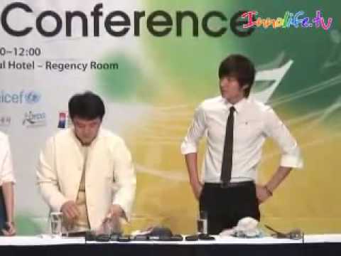 100823  Lee Min Ho & Jackie Chan @ UNICEF 2010 Asia Songs Festival Press Conference_2