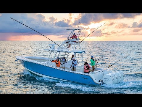 MAKO Boats: 414 CC Sportfish Edition Offshore Fishing Boat