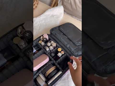 Organising my makeup bag ASMR #organization #organisation #asmr