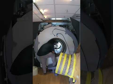 MRI Repair Service (Tustin, CA) GE Signa 1.5T MRI Scan Machine