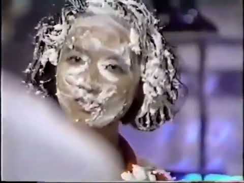 Yoko Ishino (石野陽子 ) - Pie in the face