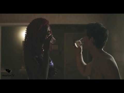 Titans: Starfire and Robin Hot Motel Scene