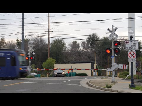 SacRT Light Rail | Redding Ave. Railroad Crossing | Sacramento, CA