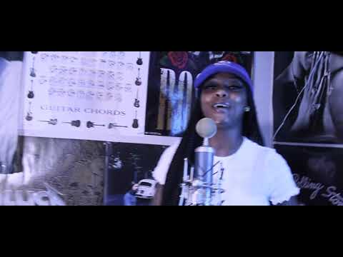 "Solo Cypher" - Lil Kayla (Official Video)