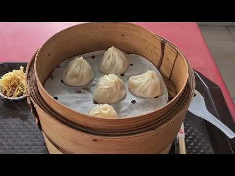 Zhong guo la mian xiao long bao （中国拉面小笼包）@ Chinatown complex