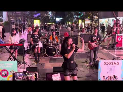 20241013 Just the Way You Are - Bruno Mars (Performed by Sigsag Band)@Siam Square