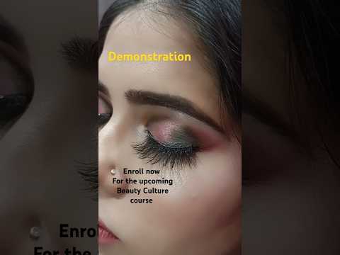 Easy Eyeshadow Tutorial l Makeup Short Video #makeup #eyemakeup #eyelashes #makeuptutorial #shorts