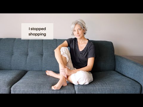 Why I Stopped Spending Money ~ Extreme Minimalism