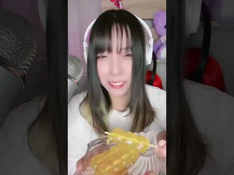 【ASMR】ガツン、とみかん風味串わらび餅🍊食べてみた。咀嚼音#shorts