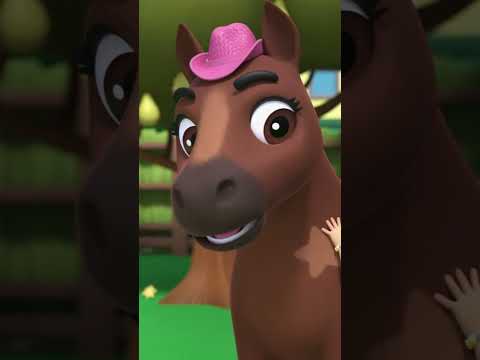 Ella's Hug Magic: Making Heidi the Horse Happy! 🐴✨ #kidssongs #farmsongs #happysong #Shorts #Viral