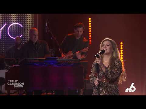 Kelly Clarkson - Bonfire At Tina's (Ashley McBryde) - The Kelly Clarkson Show - November 21, 2023