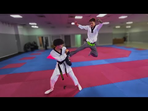 Rayasianboy's REVEAL Secret Karate Moves.. 😲