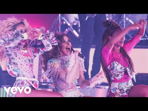 Gloria Trevi - Popurrí Candy Crush (En Vivo Desde La Arena Ciudad De México)