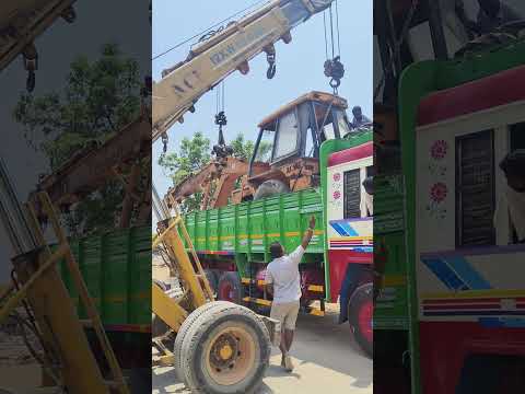 loading karte hue #krishan #automobile #chennaibeaches