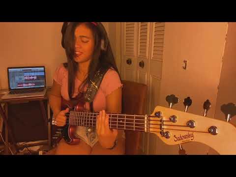 Juna Serita   bass  play - fist bump (Warren Brown )