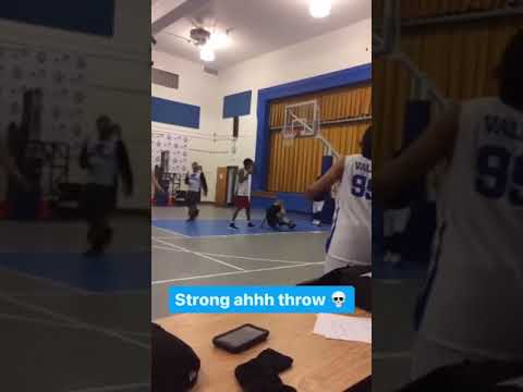 Coach take me out lol #basketball #viral #fyp #comedy #noway #trending