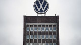 Union reaches agreement with Volkswagen to avoid plant closures