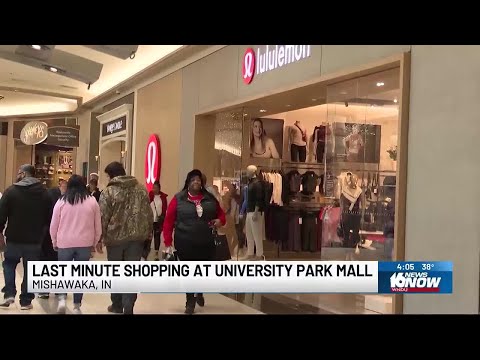 Shoppers rush to University Park Mall for last-minute Christmas gifts