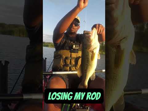 BIG Largemouth on a Shakey Head! #beginnerfishing #bassfishing #shorts #kayakfishing