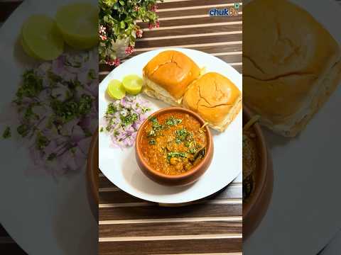 Maharashtrian Misal Pav Recipe | Chukde Spice