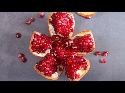 How to Cut a Pomegranate {Easy!}