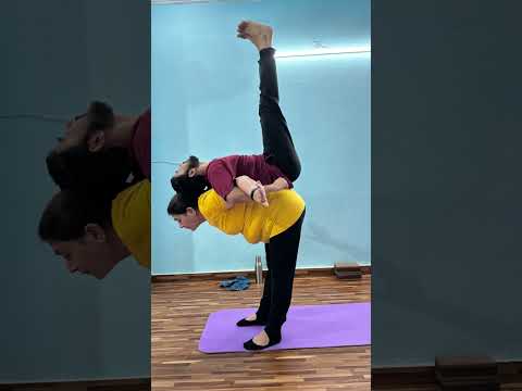 #yoga #studio #yogaeveryday #yogapractice #yogaposes #acroyoga #yogi #latest #trending #viral