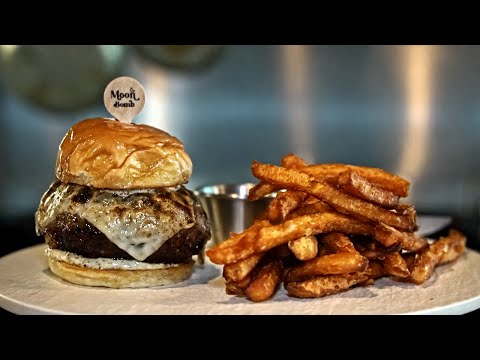 Korean Tteokgalbi Burger | Korean Street Food