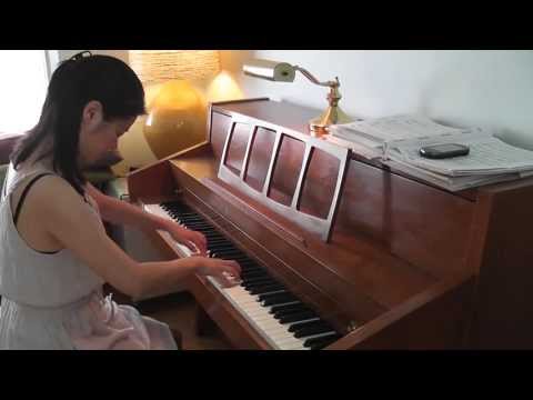 J.S. Bach - Prelude in C major - piano (slow tempo)