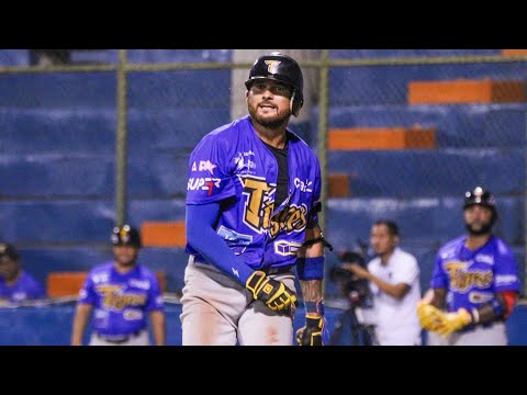 RAMÓN FLORES, UNA SÚPER FIGURA DEL BÉISBOL PINOLERO