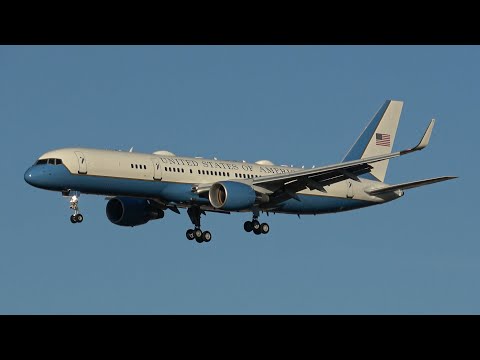 Air Force One arrival & Marine One departure at Chicago O'Hare Int'l Airport