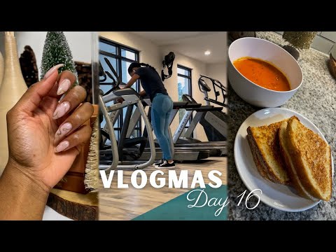 VLOGMAS DAY 16 | Gym Struggles, Packing Up And I LOVE My New Nails