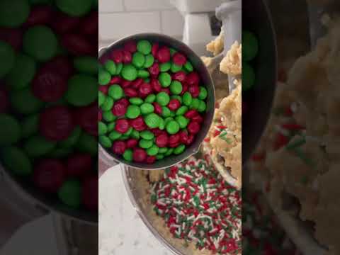 Funfetti M&M Christmas Cookies