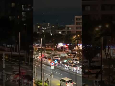 緊急車両　緊急出動！！消防車　火事！！！緊急出動！！救急車 #消防 #消防車 #消防車両 #緊急車 #緊急車両 #ambulance#tokyo#緊急走行#shortvideo #shinjuku