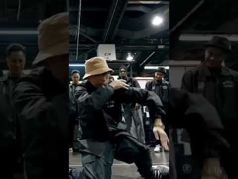 Ben BTEK Chung Freestyle @ DCON ‘22 @TroyBoiOfficial “Drip” #kinjaz #shorts