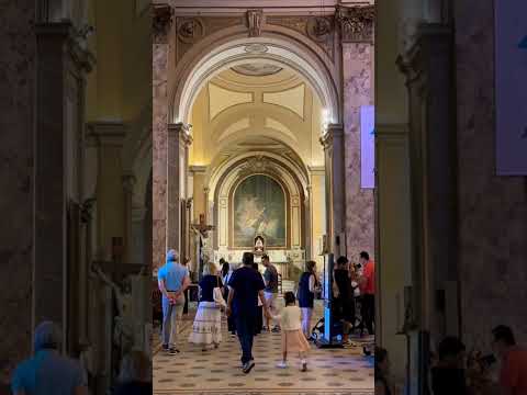 Muchos turistas recorren la catedral metropolitana de Buenos Aires #shorts #buenosaires