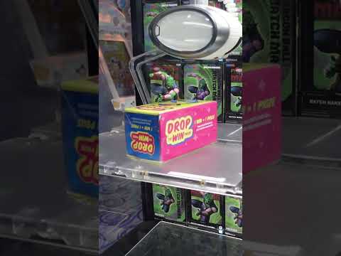 Can We Win this Dragon Ball Figure from the Claw Machine?