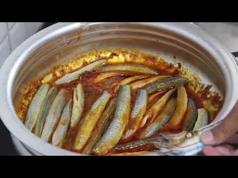 Bommidailu Pulusu | బొమ్మిడాయిల పులుసు| Fish Pulusu by Tasty Vantalu