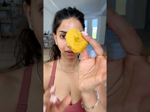 Turmeric mask to removal facial hair