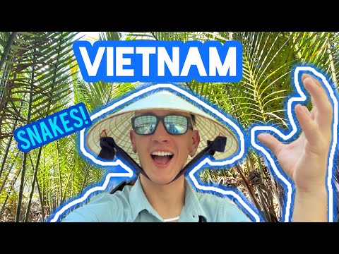 Taking a Boat Ride in Vietnam | Day in the Life | Vietnam 3